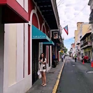 Meet your Posher, Jenny